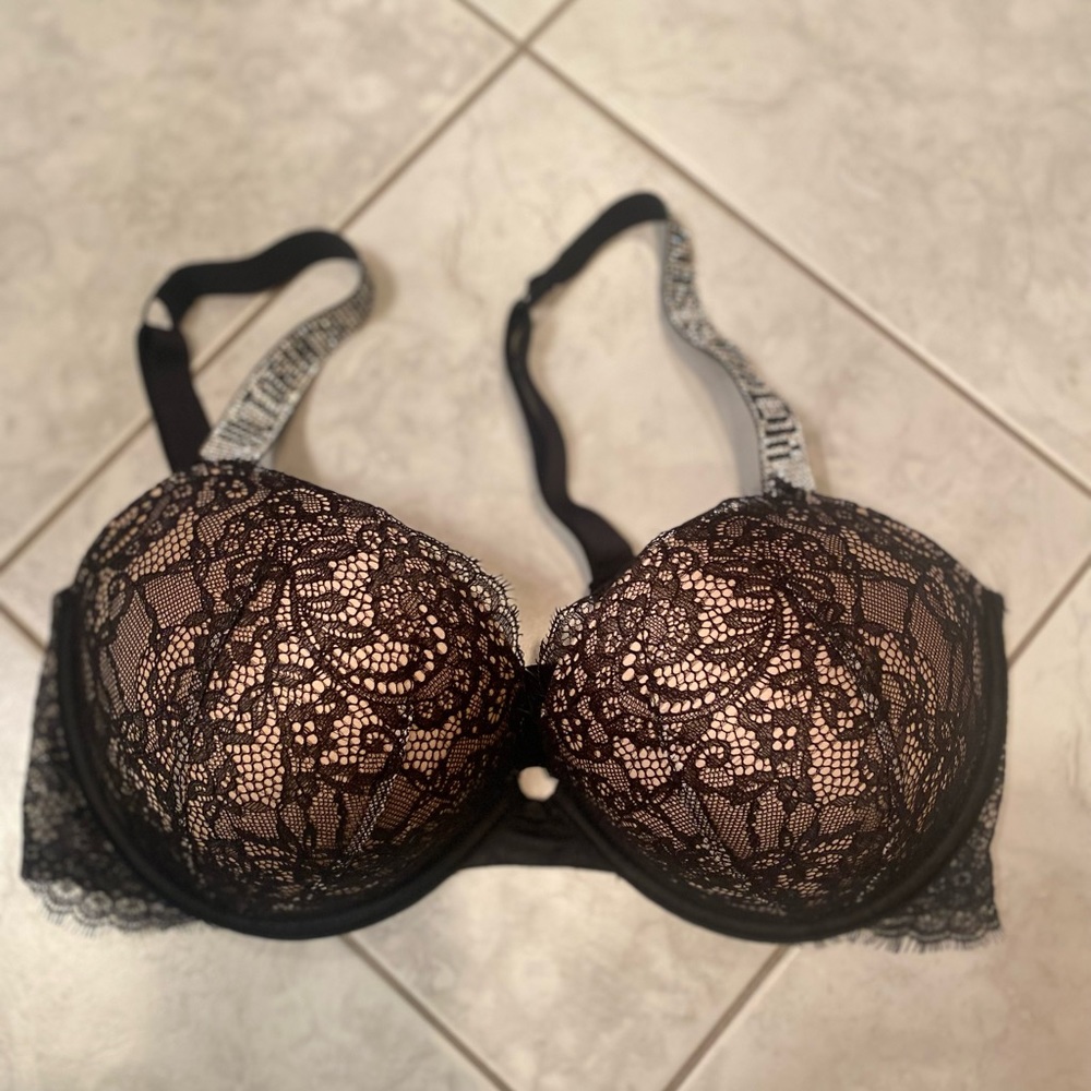 Very sexy VS bra